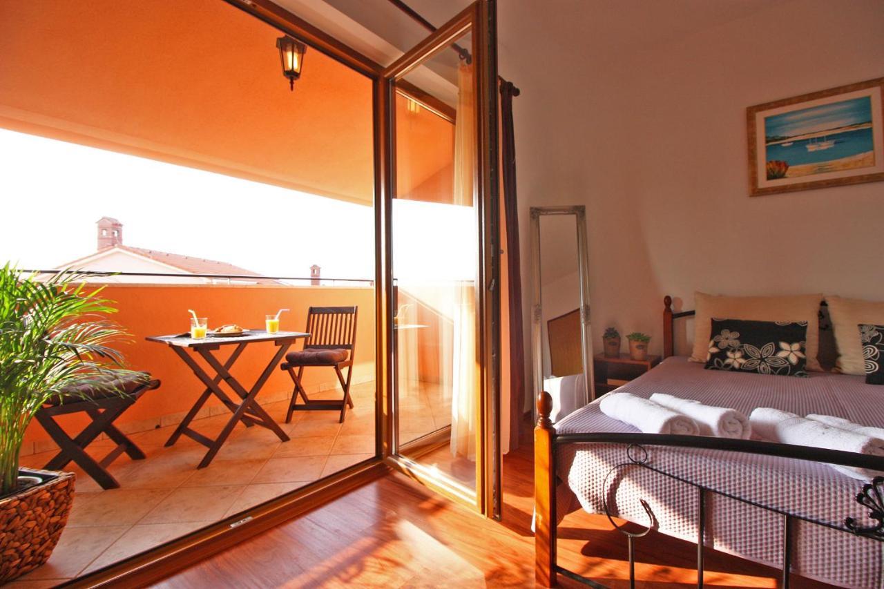 Brijunisol - 3 Apartments Top Position Near The Beautiful Beach 파자나 외부 사진