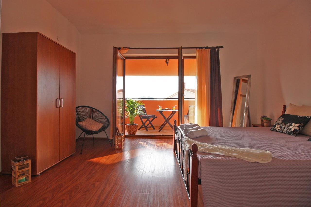 Brijunisol - 3 Apartments Top Position Near The Beautiful Beach 파자나 외부 사진