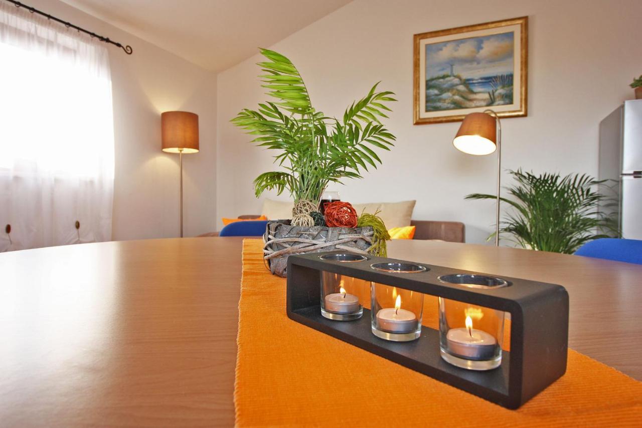 Brijunisol - 3 Apartments Top Position Near The Beautiful Beach 파자나 외부 사진