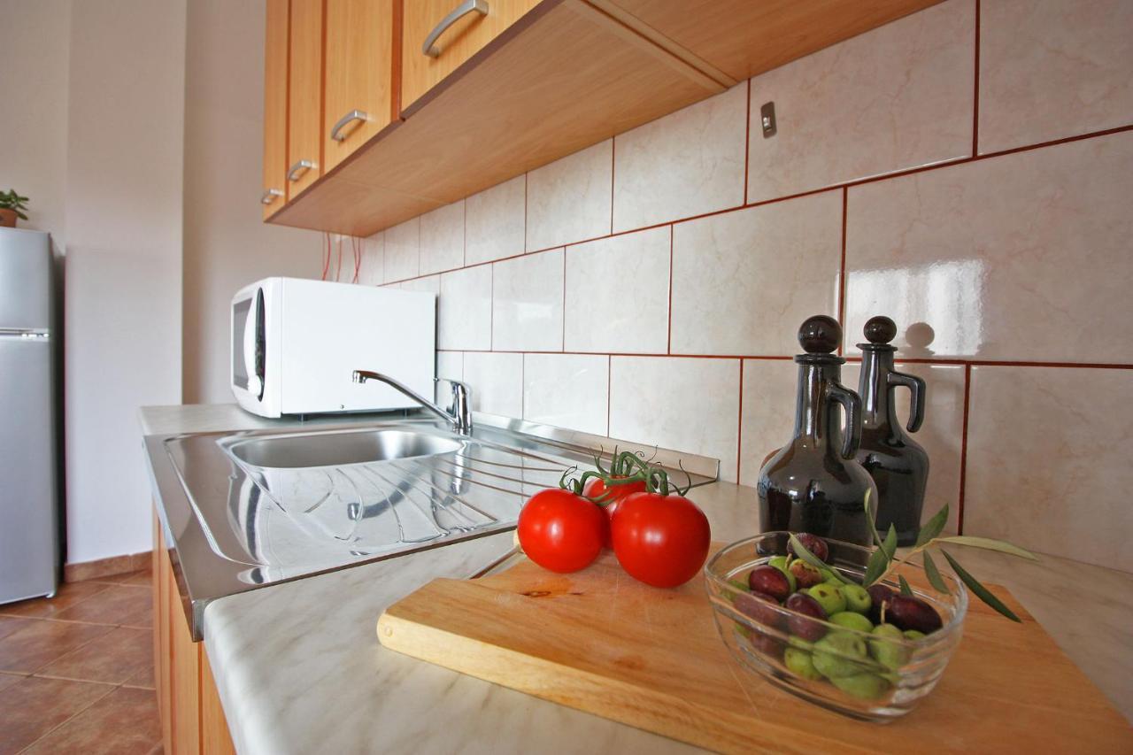 Brijunisol - 3 Apartments Top Position Near The Beautiful Beach 파자나 외부 사진